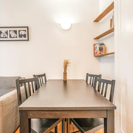 Levis Charming Place *