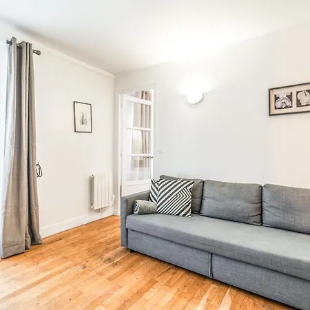 Levis Charming Place *