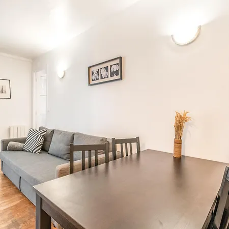 Levis Charming Place * Paris