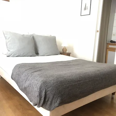 Apartment Levis Charming Place Paris